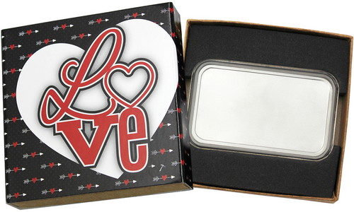 SilverTowne Natural Kraft Paper Gift Box with Love Arrows Box Sleeve